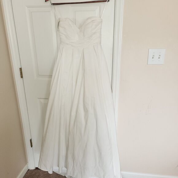 David's Bridal Pleated Strapless Wedding Dress Empire WaistSTYLE# WG3707Sz 10 - Picture 2 of 15